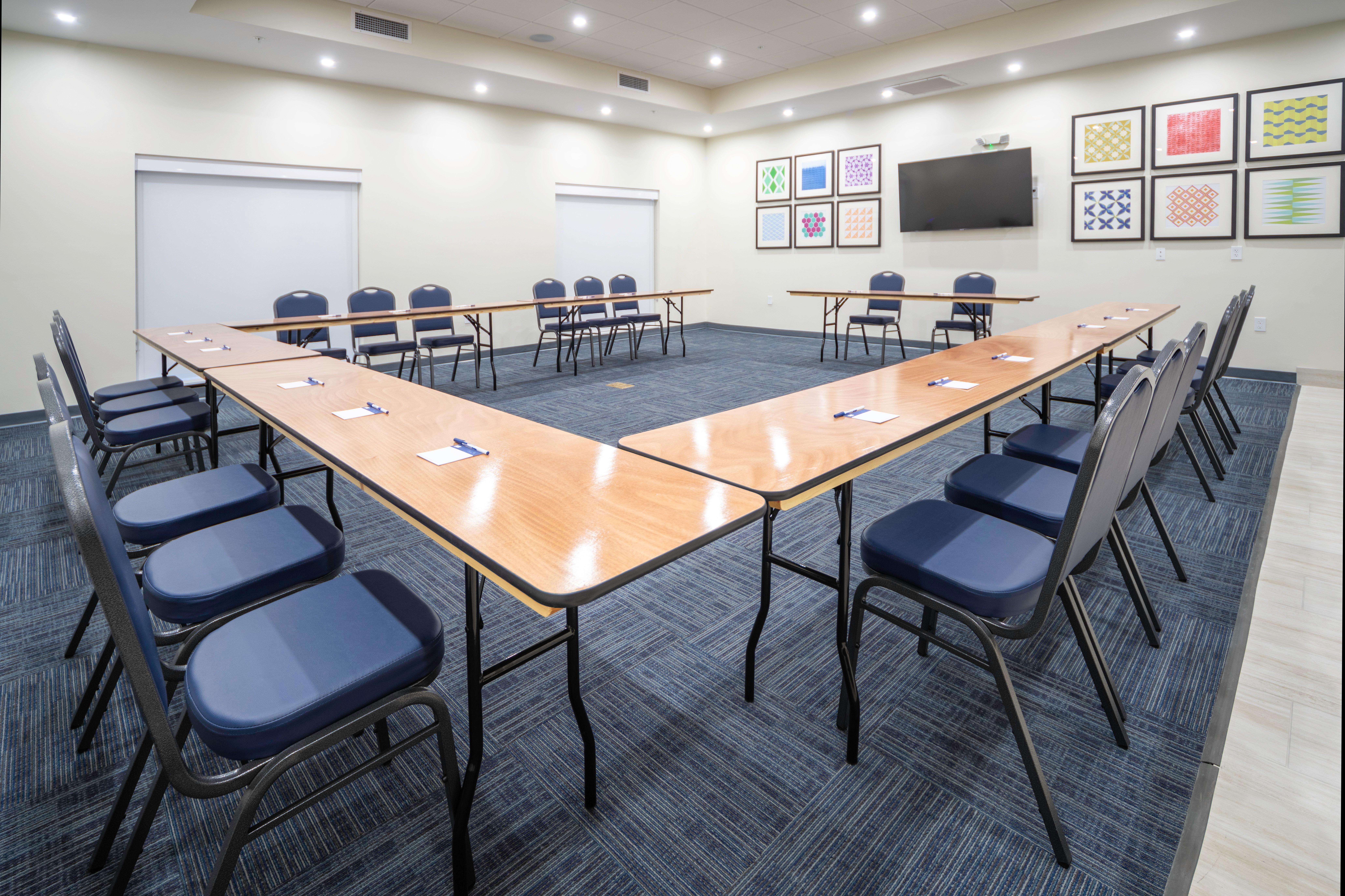 Holiday Inn Express & Suites - Fort Myers Airport By Ihg Bagian luar foto